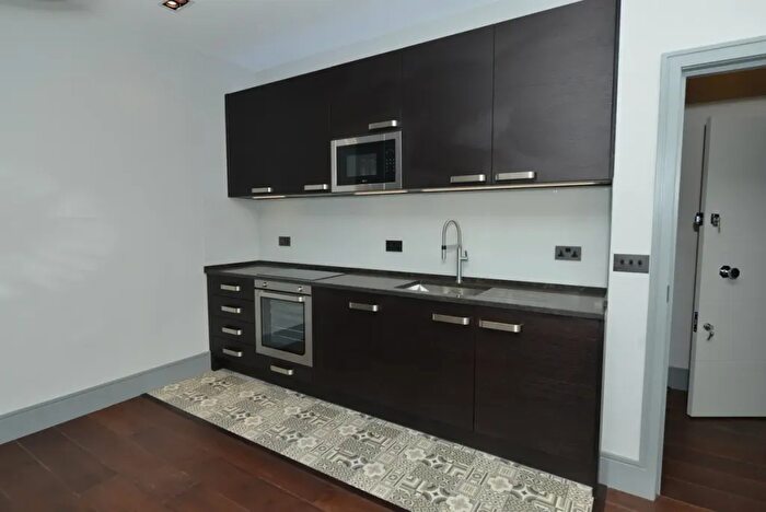 1 Bedroom Flat To Rent In Sutherland Avenue, Maida Vale, W9