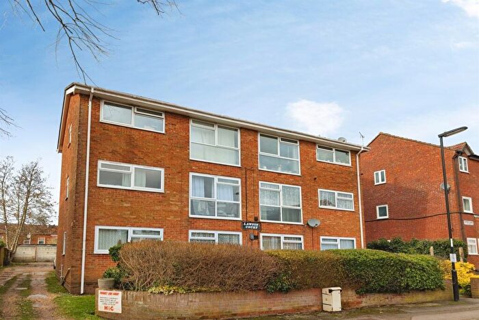 1 Bedroom Flat To Rent In Lawson Court, Sydney Road, SO15