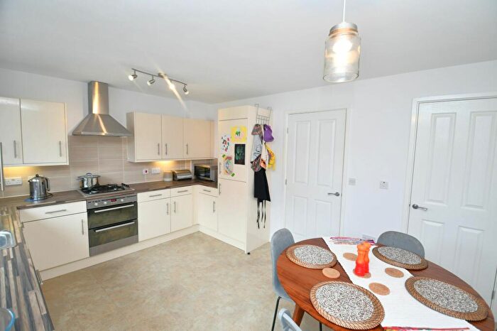 3 Bedroom Terraced House For Sale In Amersham Park Road, Salford, M6