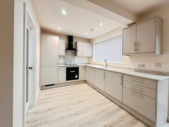 3 Bedroom Semi-Detached House For Sale In The Haven, Leeds, LS15