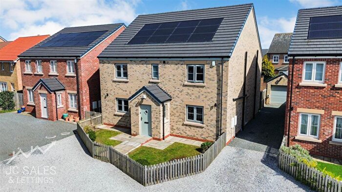 4 Bedroom Detached House For Sale In Bowers Lane, Carlton, Goole, DN14