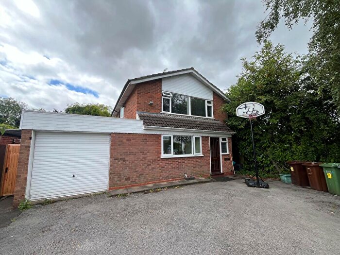 4 Bedroom House To Rent In Hanbury Road, Dorridge, B93