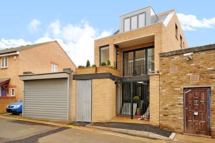 1 Bedroom Flat For Sale In Devonshire Place, Childs Hill, NW2