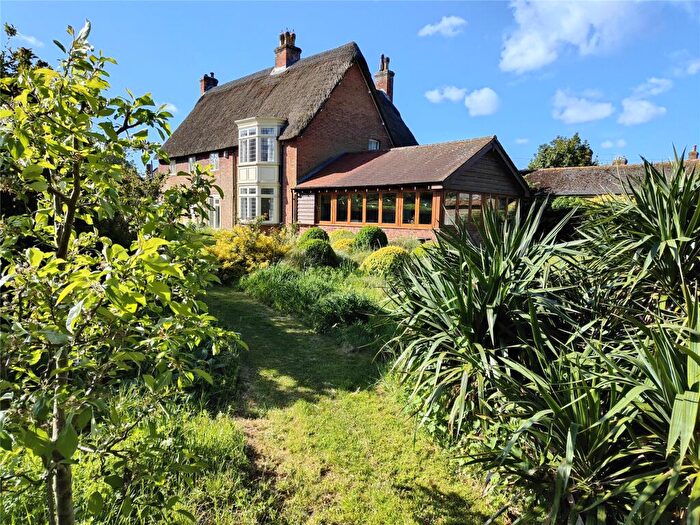 4 Bedroom Detached House For Sale In Shillingstone, Dorset, DT11
