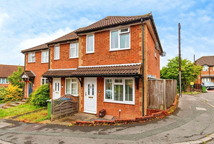 2 Bedroom End Terrace House For Sale In Bracklesham Close, Southampton, SO19