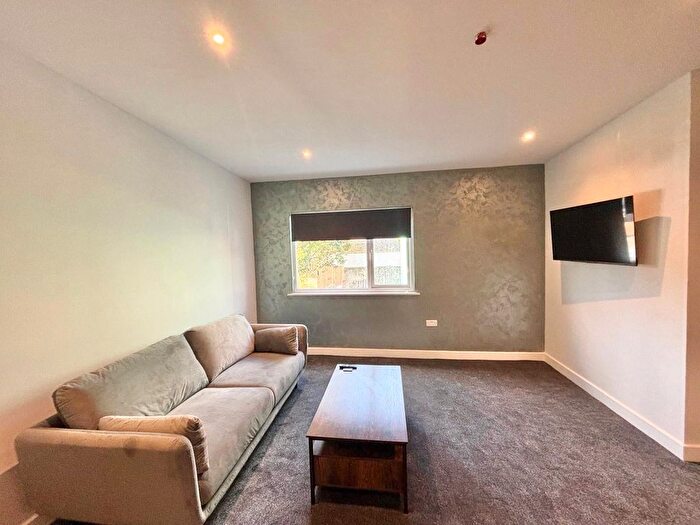 1 Bedroom Flat To Rent In Woodfield Street, Morriston, Swansea, SA6