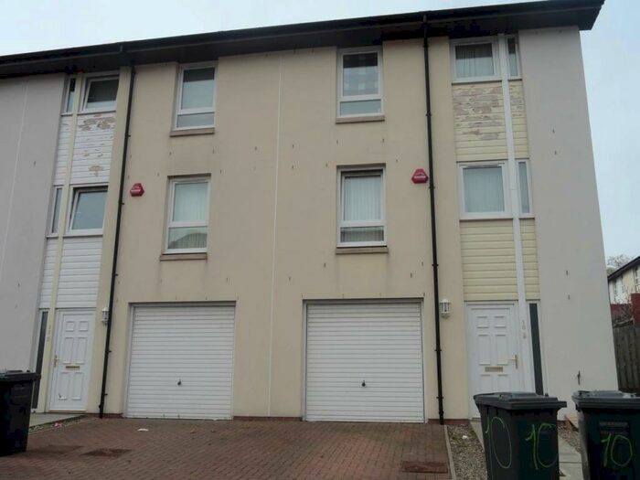 5 Bedroom House To Rent In Friary Gardens, DD2