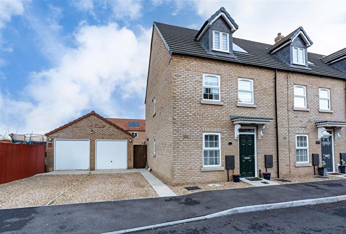 3 Bedroom Town House For Sale In Nesbit Avenue, Spalding, PE11