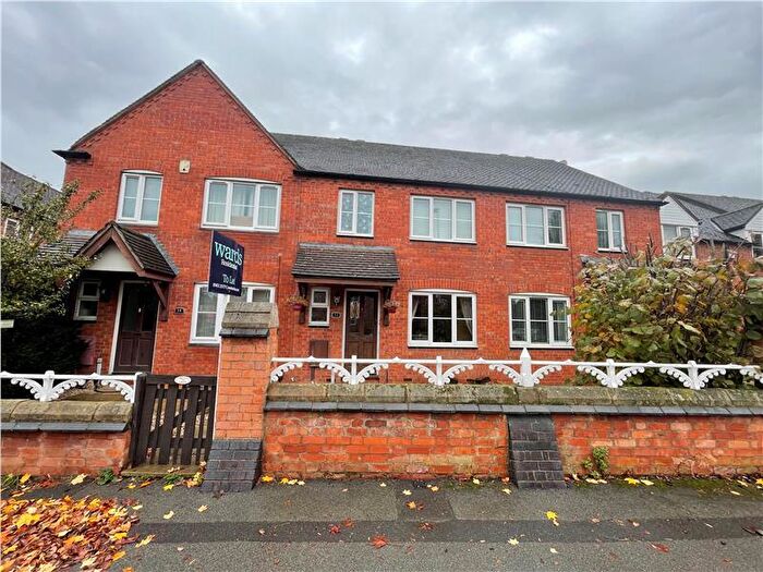 3 Bedroom Town House To Rent In Hinckley Road, Burbage, Leicestershire, LE10