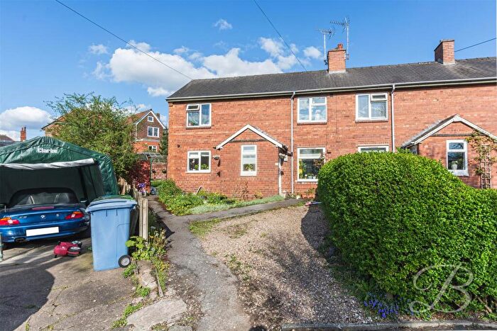 3 Bedroom Semi-Detached House For Sale In Central Avenue, Mansfield, NG18