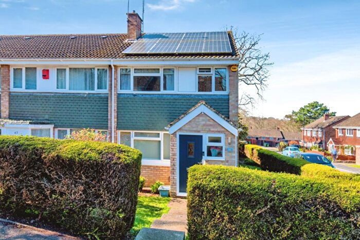 3 Bedroom End Of Terrace House For Sale In Petworth Gardens, Southampton, Hampshire, SO16