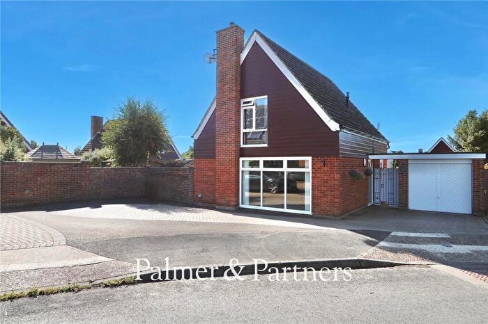 2 Bedroom Detached House For Sale In Sandringham Close, Ipswich, Suffolk, IP2
