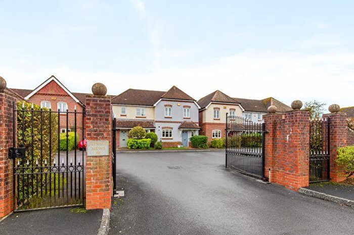 3 Bedroom End Of Terrace House For Sale In Jubilee Mews, Southbourne, PO10