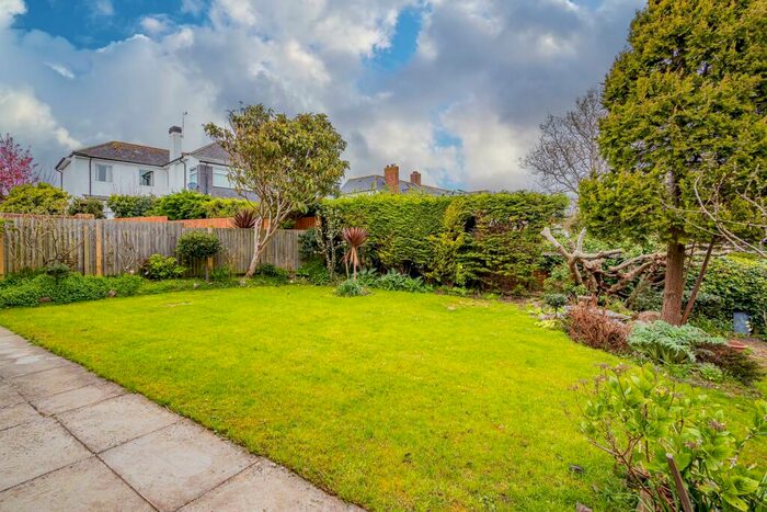 4 Bedroom House To Rent In White House, Barry Knapp, CF62