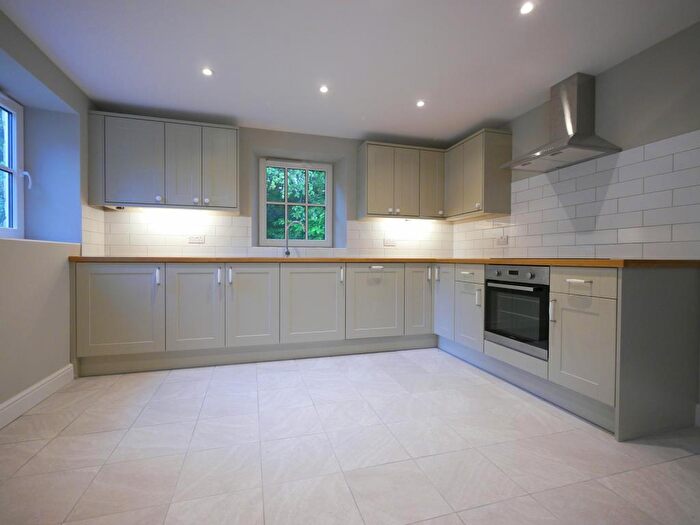 3 Bedroom Cottage To Rent In Barnsely, Cirencester, GL7