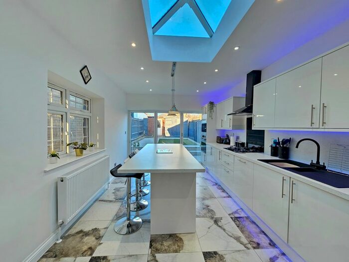 3 Bedroom Property To Rent In Broadlands Road, Southampton, SO17