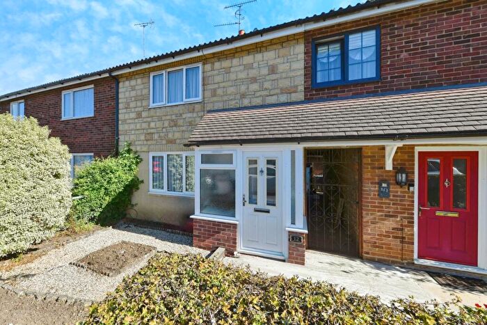 2 Bedroom Terraced House For Sale In Cook Road, Stevenage, Hertfordshire, SG2