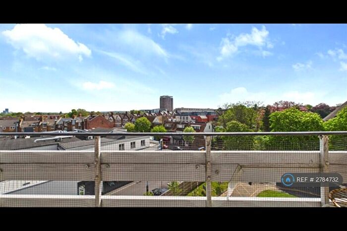 1 Bedroom Flat To Rent In Beddington Garden, Wallington, SM6