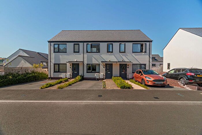 2 Bedroom Terraced House For Sale In Foxglove Way, Paignton, TQ4