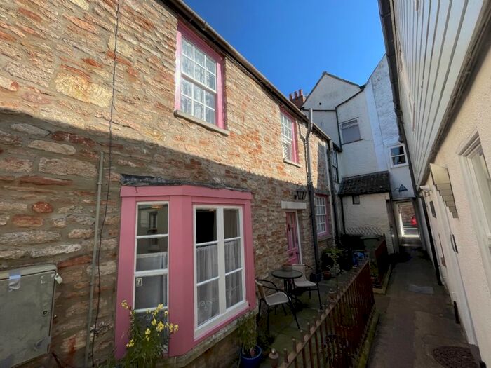 2 Bedroom Terraced House To Rent In The Gardens, Wells, BA5