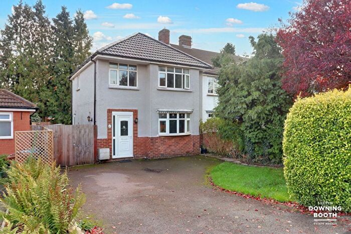 3 Bedroom End Of Terrace House For Sale In Weston Road, Lichfield, WS13