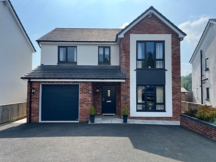 4 Bedroom Detached House For Sale In Drefach, Llanelli, Carmarthenshire., SA14
