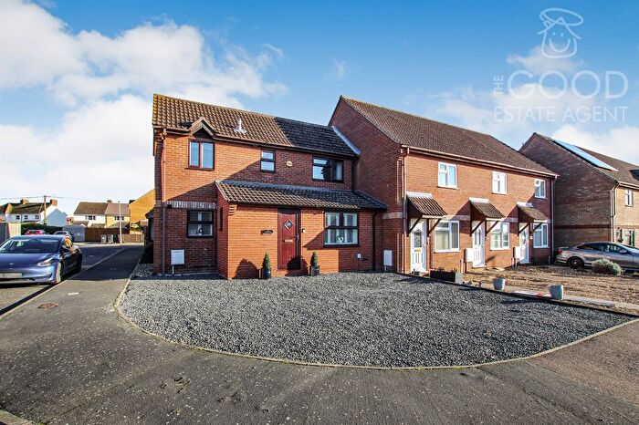 3 Bedroom End Of Terrace House For Sale In Orchard Row, Soham, CB7