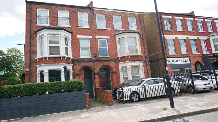 1 Bedroom Flat To Rent In Green Lanes, London, N13