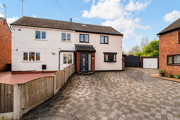 4 Bedroom Semi-Detached House For Sale In Sandersons Croft, Leigh, WN7