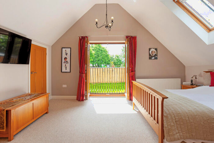 4 Bedroom Detached House For Sale In The Close, Epwell, OX15
