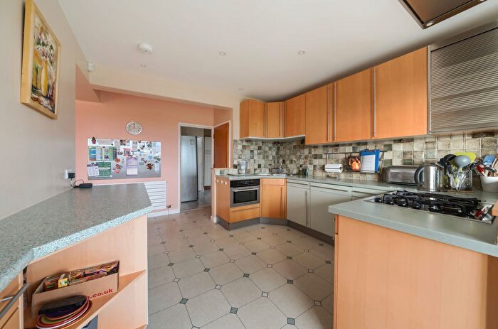 5 Bedroom Detached House For Sale In Cheltenham Road, Painswick, Stroud, GL6
