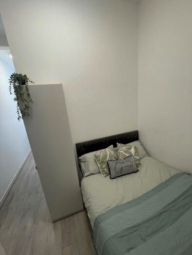 Flat To Rent In Sir Thomas House, City Centre, L1