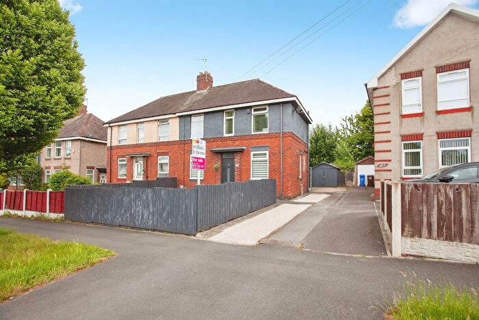 3 Bedroom Semi Detached House For Sale In Bellhouse Road, Sheffield, S5