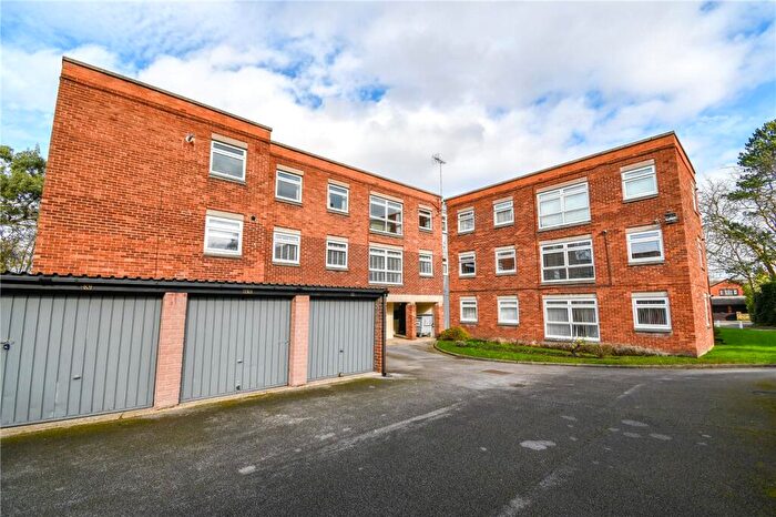 2 Bedroom Flat For Sale In Bidston Road, Prenton, Wirral, CH43