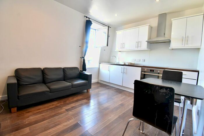1 Bedroom Flat To Rent In High Street, London, W3