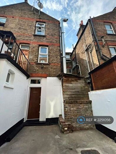 1 Bedroom Flat To Rent In West Green Road, London, N15