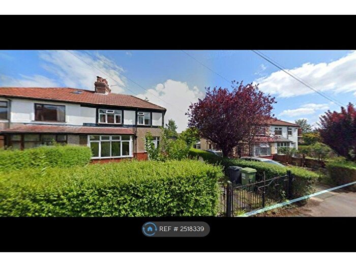 3 Bedroom Semi-Detached House To Rent In Calgary Place, Leeds, LS7