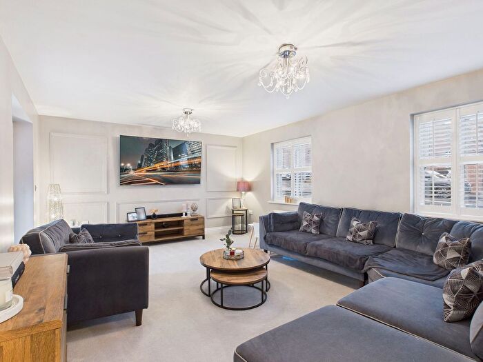 3 Bedroom Detached House For Sale In Fleetwood Way, Gateshead, NE8