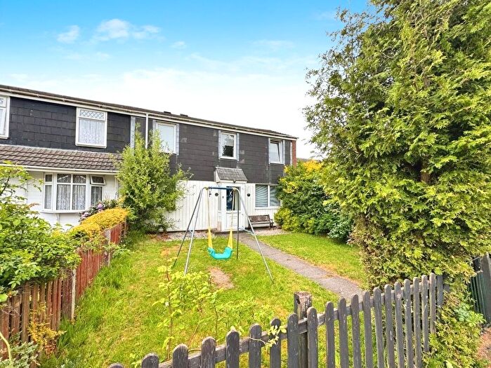 3 Bedroom Terraced House To Rent In Reynolds Walk, Wolverhampton, West Midlands, WV11