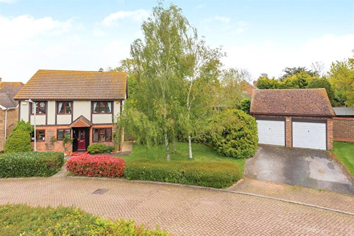 4 Bedroom Detached House For Sale In Curtis Wood Park Road, Herne Bay, CT6
