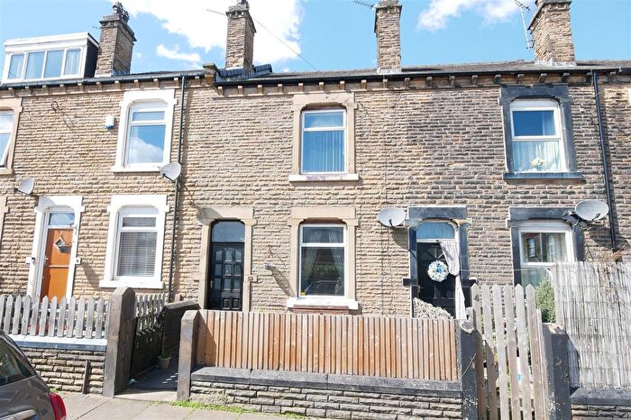 2 Bedroom Terraced House To Rent In Cardigan Avenue, Morley, LS27