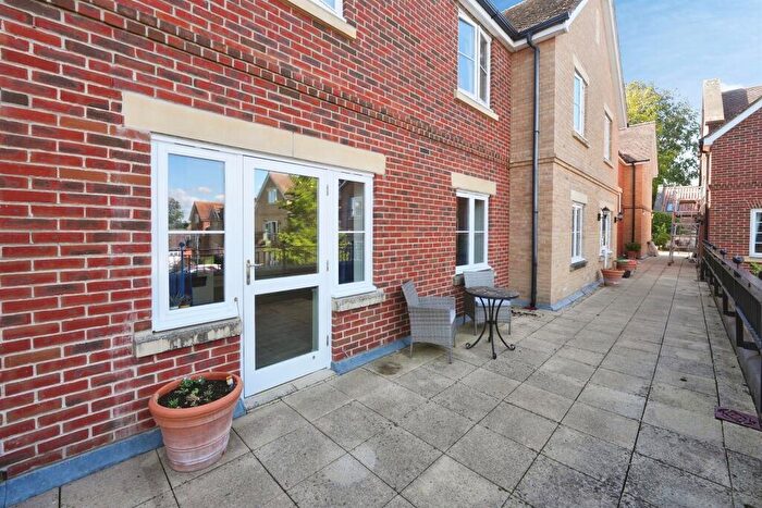 1 Bedroom Apartment For Sale In Chantry Court, Westbury, BA13