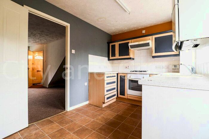 2 Bedroom End Of Terrace House To Rent In Lornas Field, Hampton Hargate, Peterborough, PE7