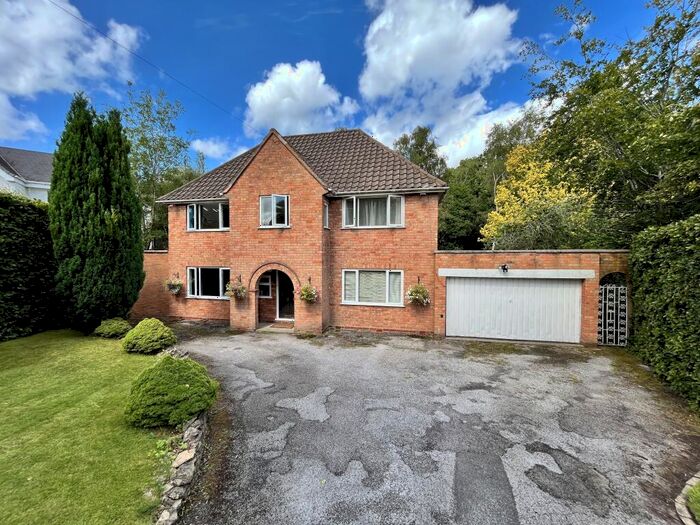 4 Bedroom Detached House For Sale In Birch Tree Grove, Solihull, B91
