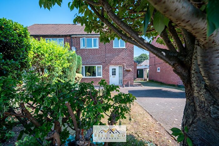 3 Bedroom Semi-Detached House For Sale In Worksop Road, South Anston, Sheffield, S25