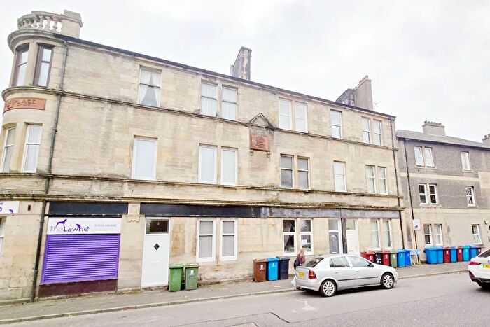 1 Bedroom Flat For Sale In , Thompson Place, First Floor Flat, Corbiehall, Bo-Ness, EH51