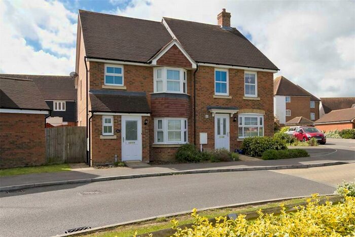 3 Bedroom Semi-Detached House To Rent In Bluebell Drive, Sittingbourne, Kent, ME10