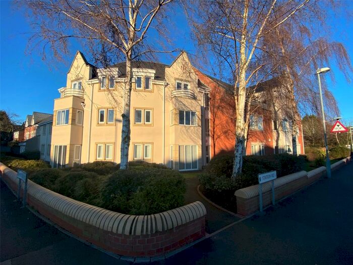 2 Bedroom Flat To Rent In Station Road, Sutton Coldfield, West Midlands, B73