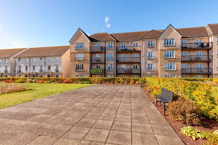 2 Bedroom Flat For Sale In / Cowgill Gardens, Liberton, Edinburgh, EH16