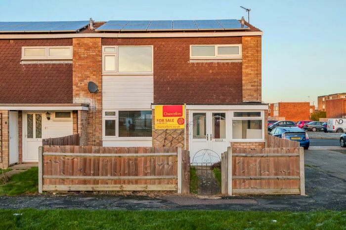 3 Bedroom End Of Terrace House To Rent In Masons Court, Aylesbury, HP19